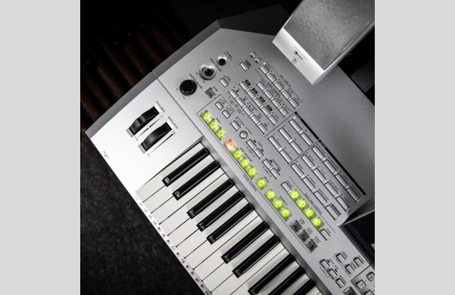 Used Yamaha Tyros 2 Keyboard With MS02 Speakers (SN:GBRAMN01001) - Image 6